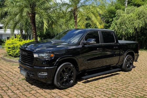 RAM 1500 3.0 HURRICANE 6 BITURBO GASOLINA LARAMIE NIGHT EDITION CD 4X4 AUTOMÁTICO
